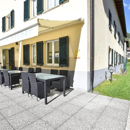 Cozy In With Kitchen Appartement Domaso